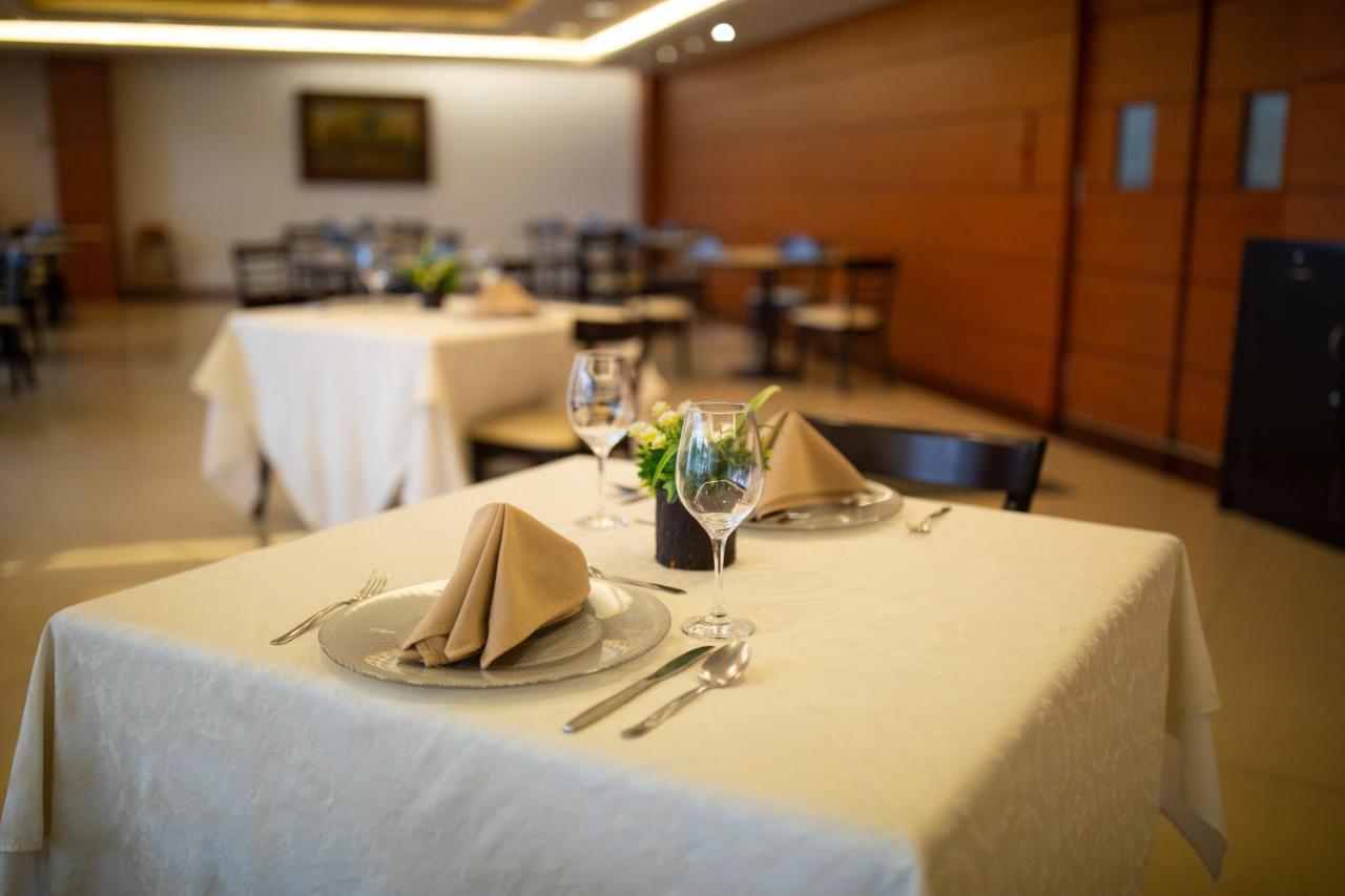 Hotel Horizon & Convention Center Морелія Екстер'єр фото